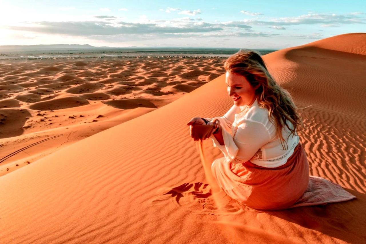 Desert Romantic Camp Merzouga Eksteriør bilde